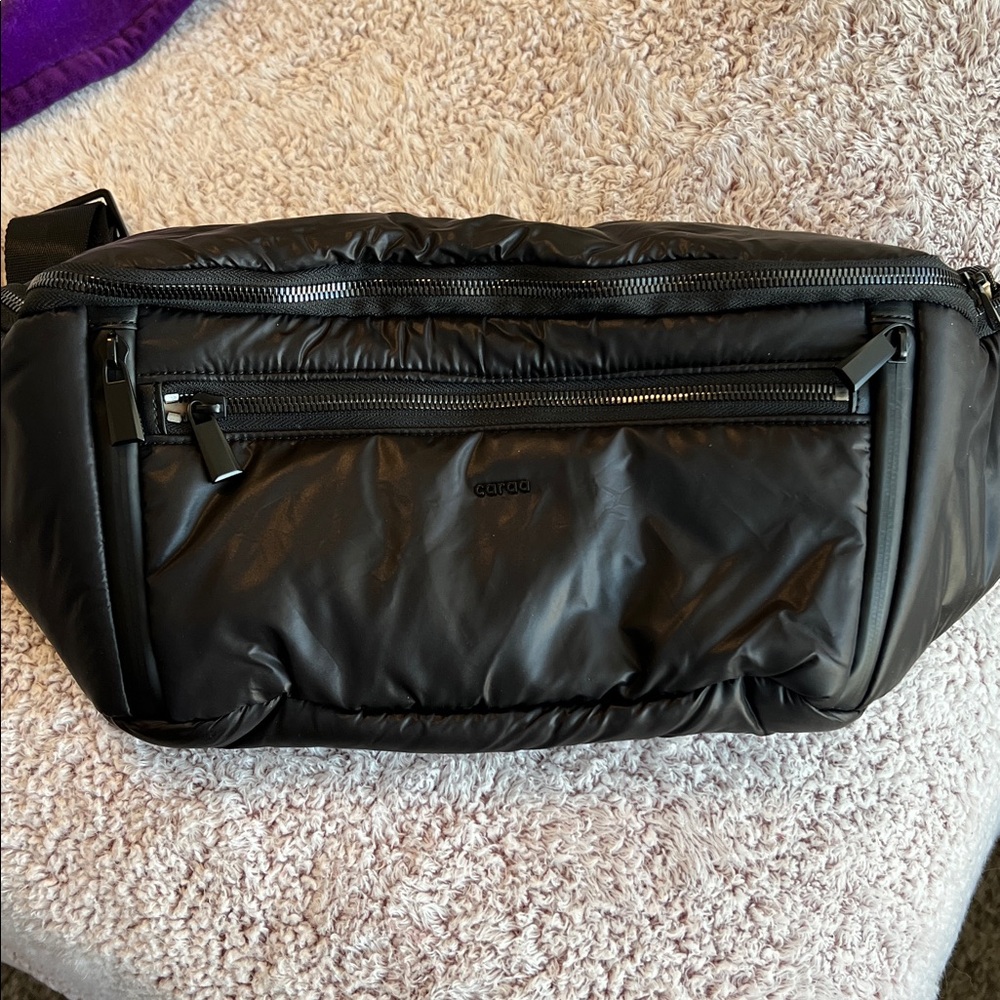 Large Caraa Sling - Picture 7 of 9